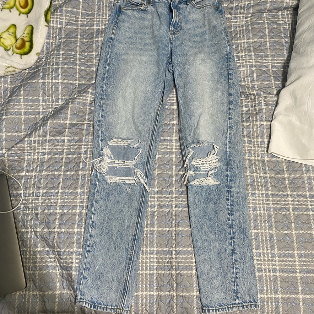 American eagle mom jeans